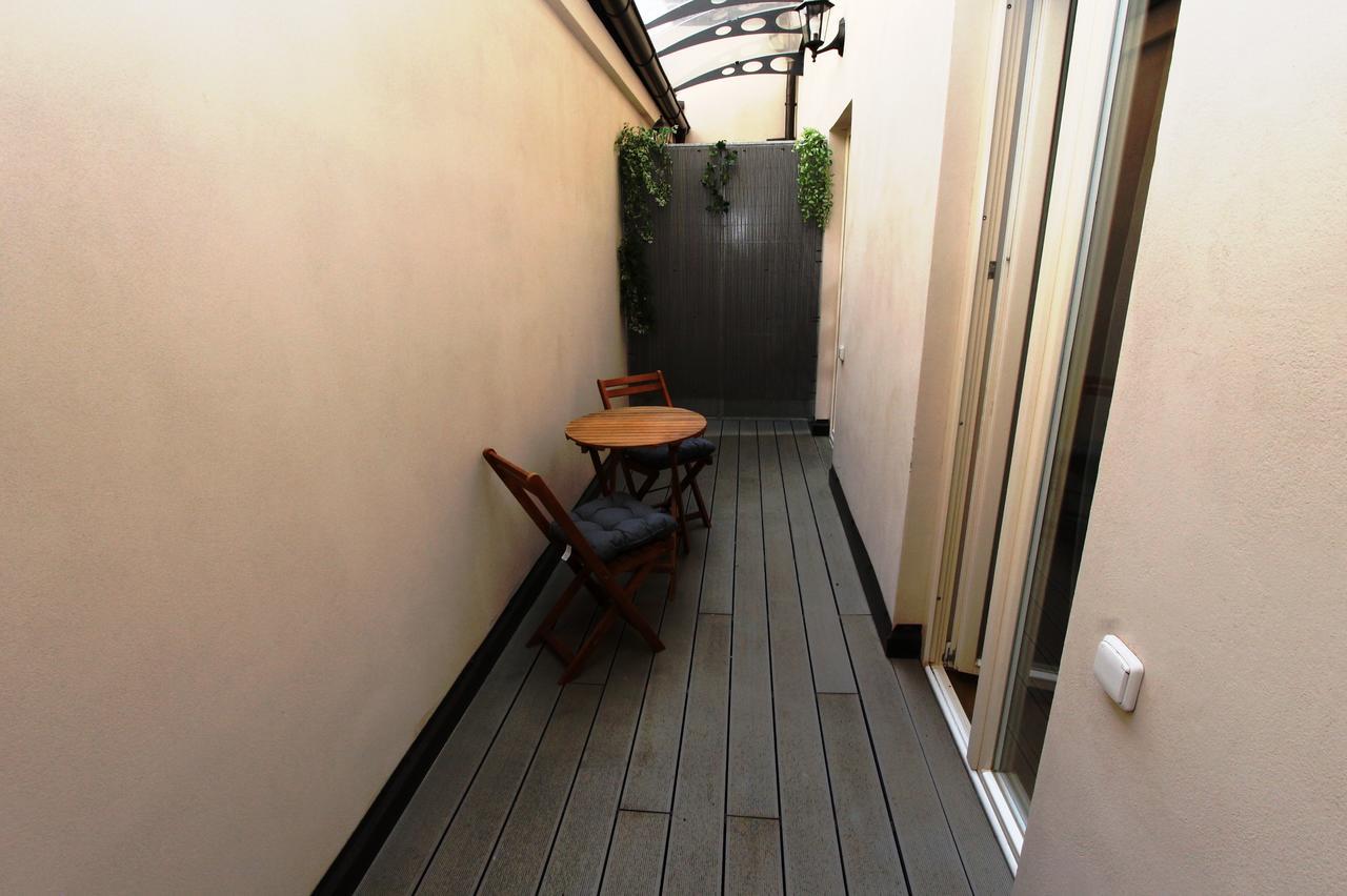 Luxury Apartments Krocinova Praag Buitenkant foto
